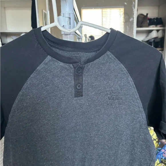 VANS YOUTH Large Gray/black Shortsleeve Tshirt NWOT Collared With Buttons - Picture 2 of 13
